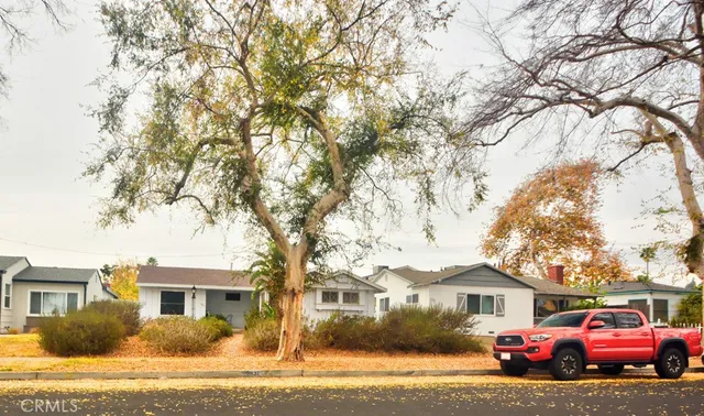 $1,250,000 | 5831 Riverton Avenue, North Hollywood, CA 91601