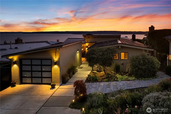 $1,950,000 | 10829 42nd Avenue Southwest, Seattle, WA 98146