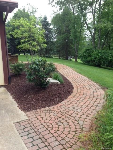 2198 West Barron Road Howell, MI 48855 - Photo 19 of 25 brick paver landscaping