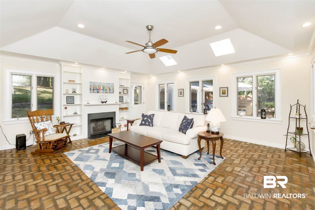 308 West Brandy Run Road Mobile, AL 36608 - Photo 16 of 47