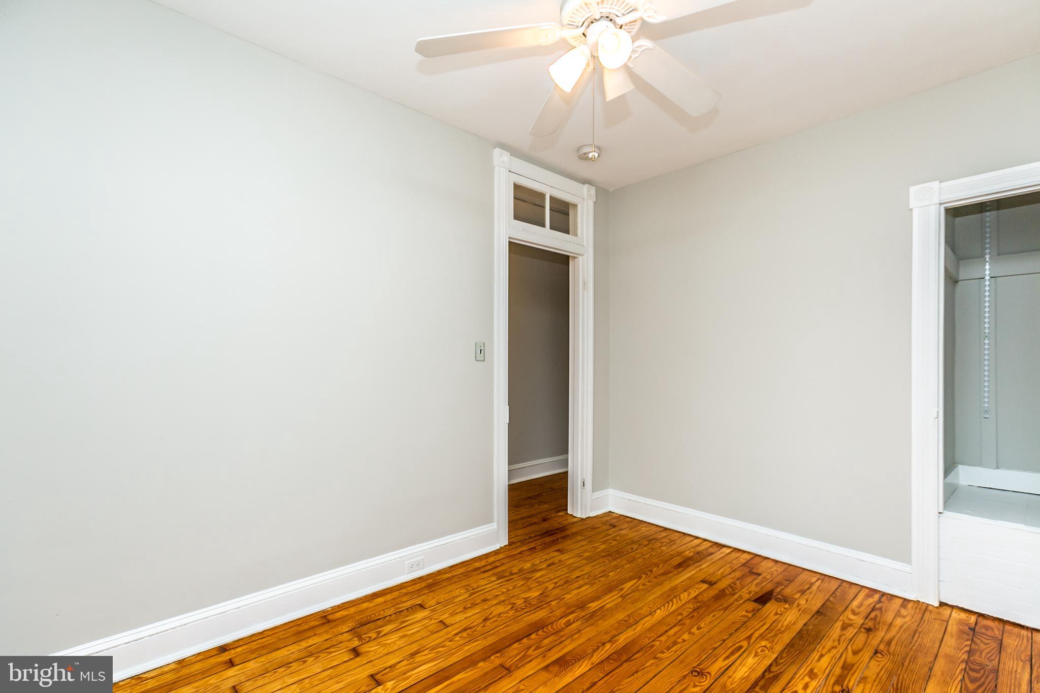 3512 Roland Avenue Baltimore, MD 21211 - Photo 22 of 30 Middle bedroom
