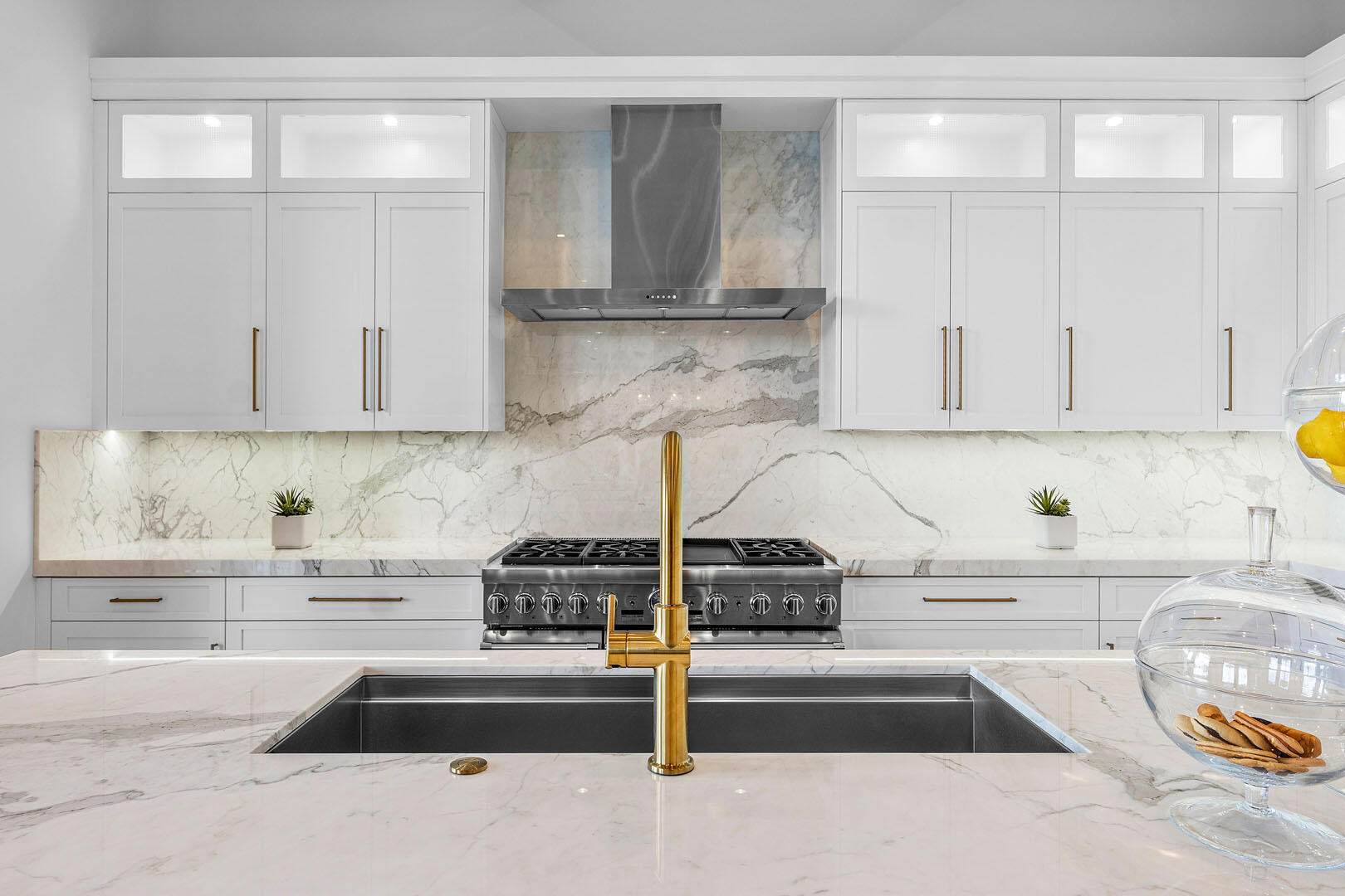 1576 Thatch Palm Drive Boca Raton, FL 33432 - Photo 22 of 74 1576_Thatch_Palm_Drive_21