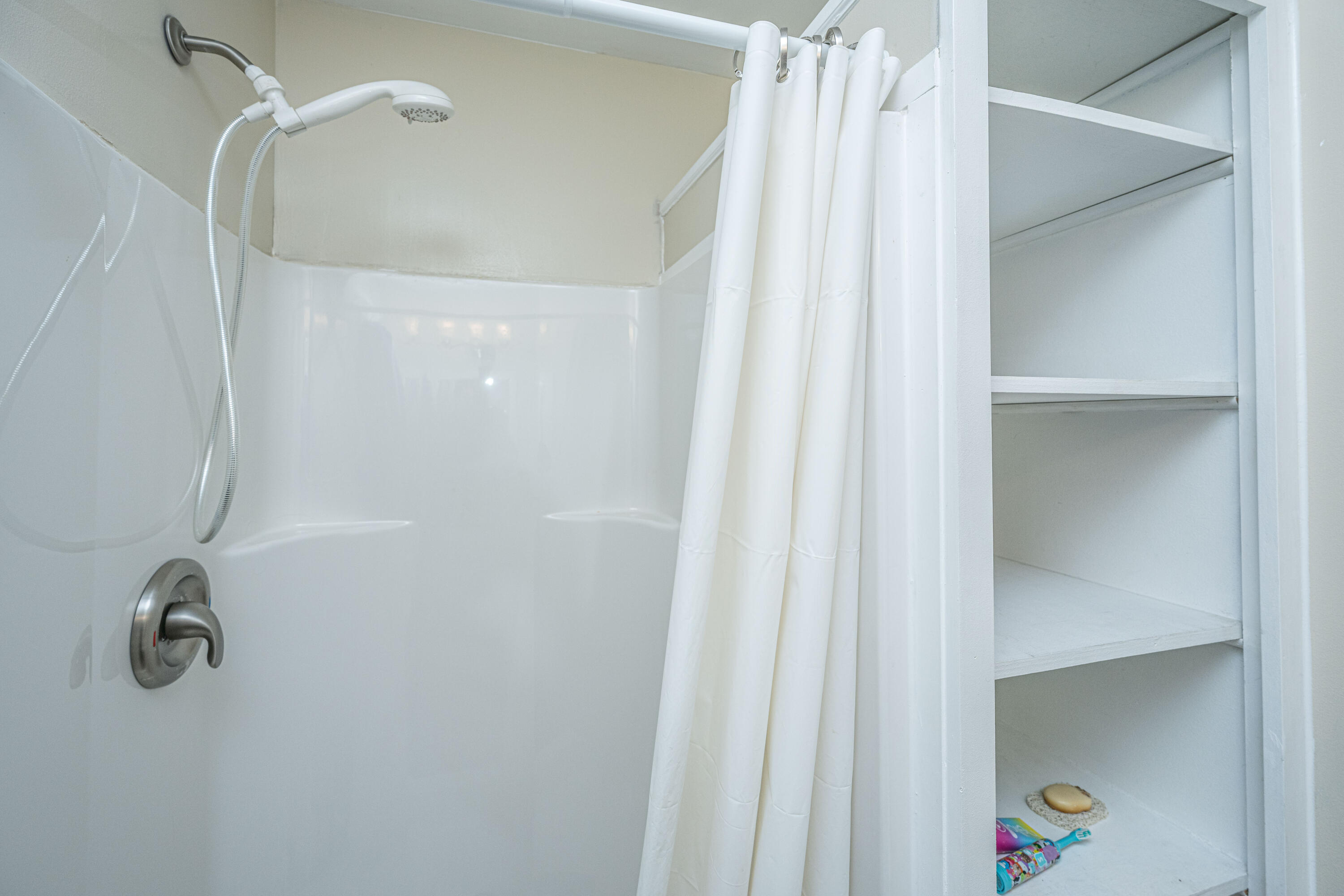 210 Jimbo Road Summerville, SC 29485 - Photo 30 of 57 210JimboRd026