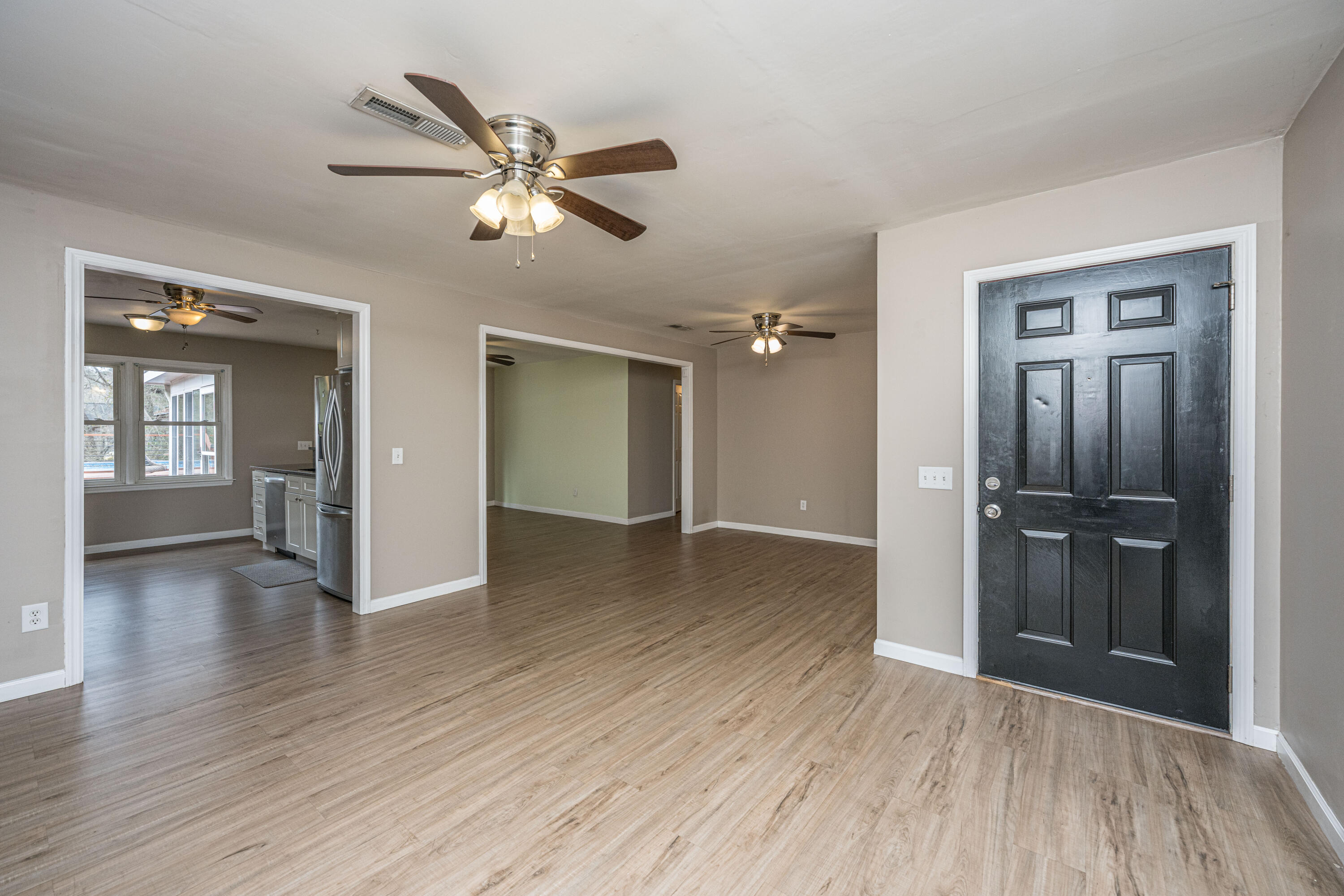 210 Jimbo Road Summerville, SC 29485 - Photo 7 of 57 210JimboRd009