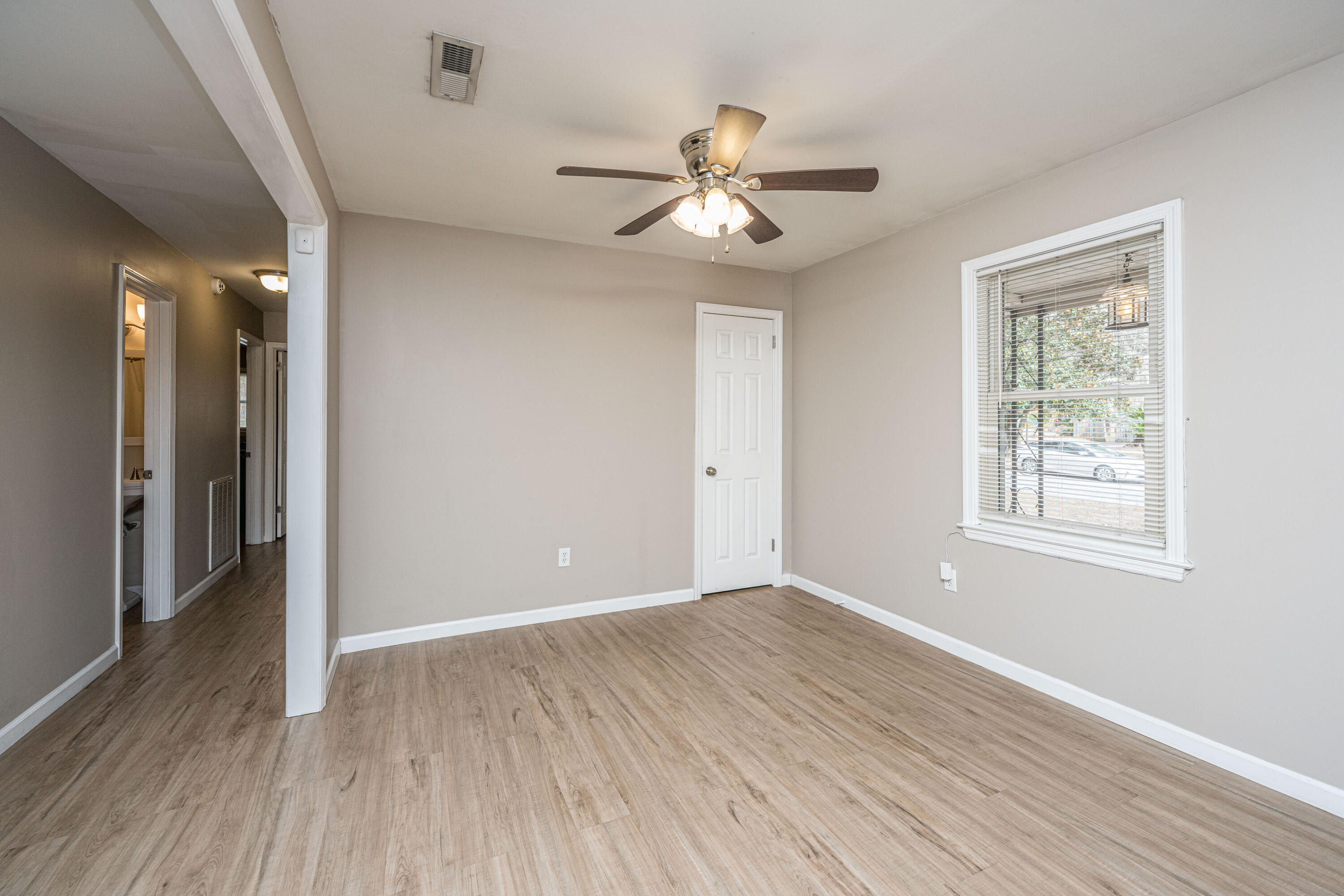 210 Jimbo Road Summerville, SC 29485 - Photo 10 of 57 210JimboRd012