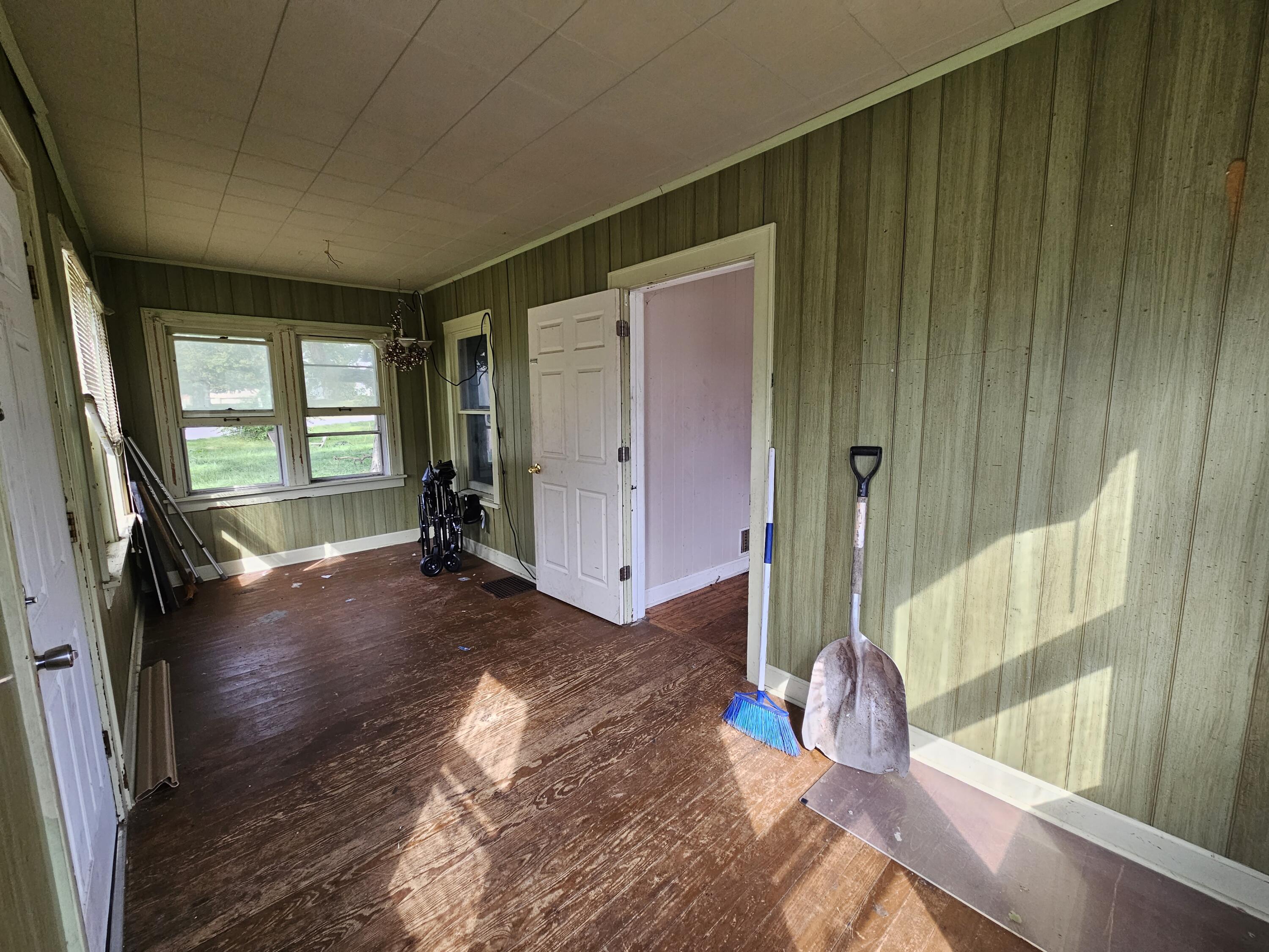 4900 North Branch Road Benton Harbor, MI 49022 - Photo 5 of 24 20230925_153558