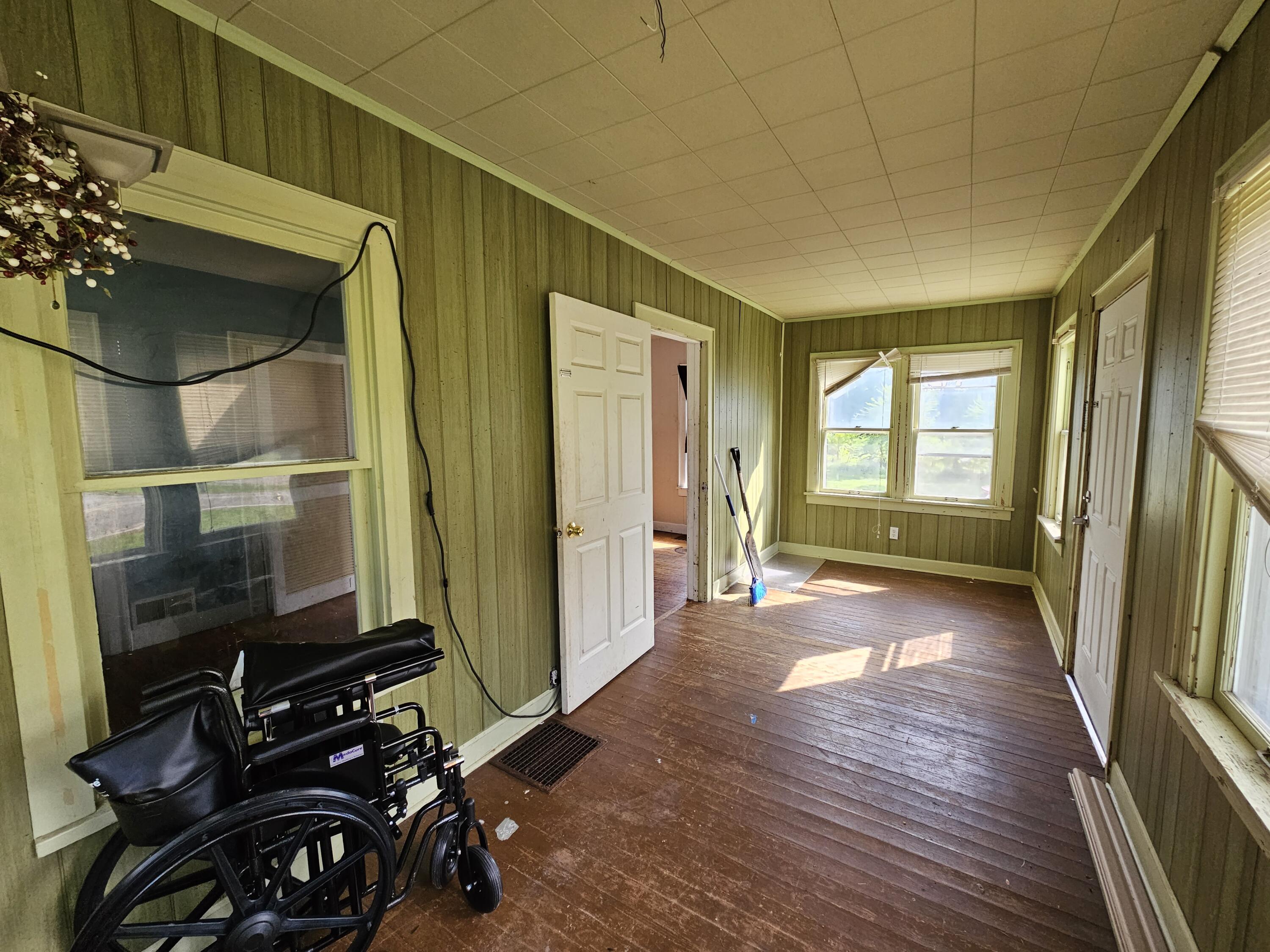 4900 North Branch Road Benton Harbor, MI 49022 - Photo 6 of 24 20230925_153613