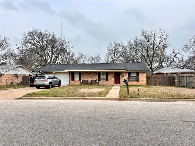 $199,000 | 2501 Wayside Drive, Bryan, TX 77802