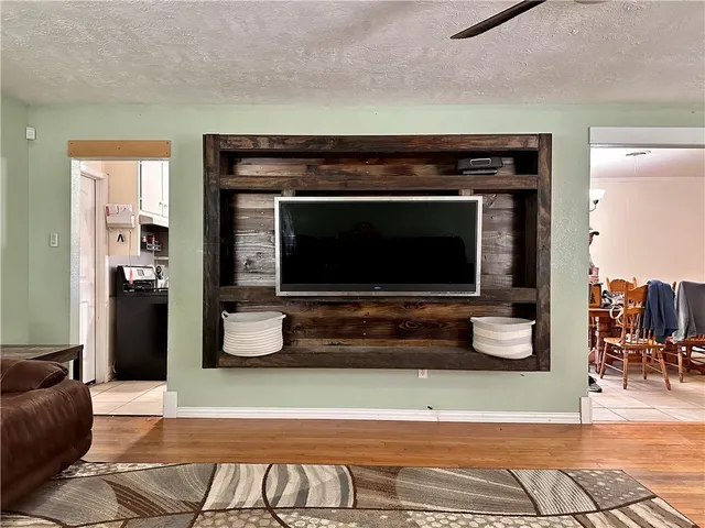 $215,000 | 2501 Wayside Drive, Bryan, TX 77802