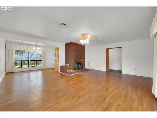 $310,000 | 47960 West 1st Street, Oakridge, OR 97463