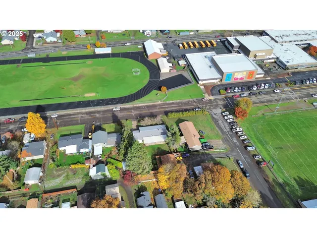 $310,000 | 47960 West 1st Street, Oakridge, OR 97463