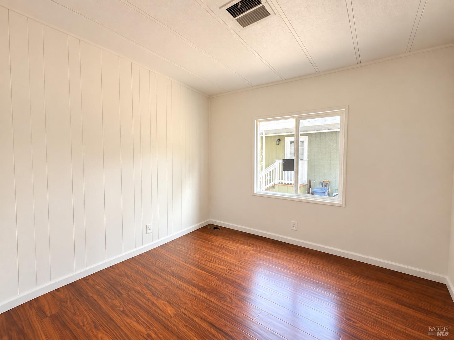 55 Yosemite Road San Rafael, CA 94903 - Photo 21 of 34 Gallery Image 21