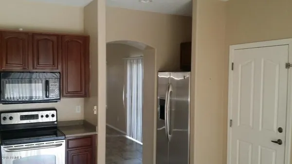 $2,300 | 6621 West Shaw Butte Drive, Glendale, AZ 85304