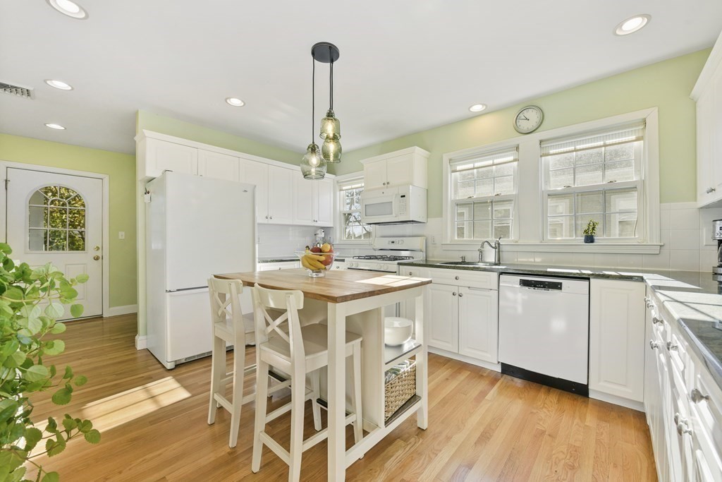 155 Hillside Road, Unit 2 Watertown, MA 02472 - Photo 1 of 20