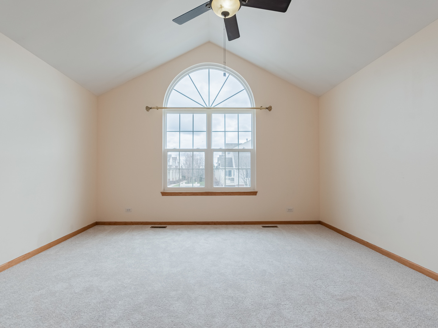 902 Pheasant Trail St. Charles, IL 60174 - Photo 10 of 31