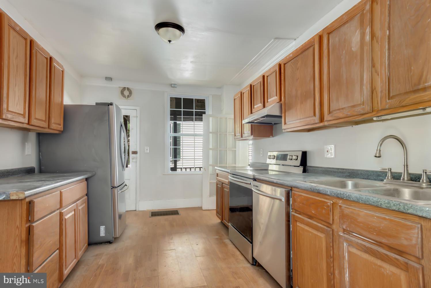 203 Central Avenue Ridgely, MD 21660 - Photo 5 of 34 KITCHEN