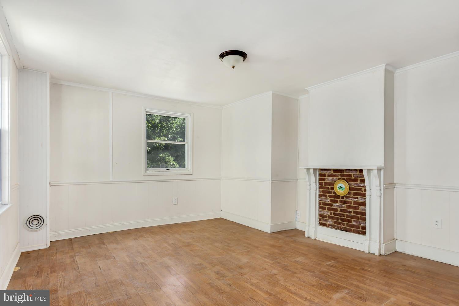 203 Central Avenue Ridgely, MD 21660 - Photo 10 of 34 DINING ROOM