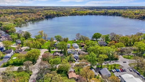 $340,000 | 788 North Hainesville Road, Round Lake, IL 60073