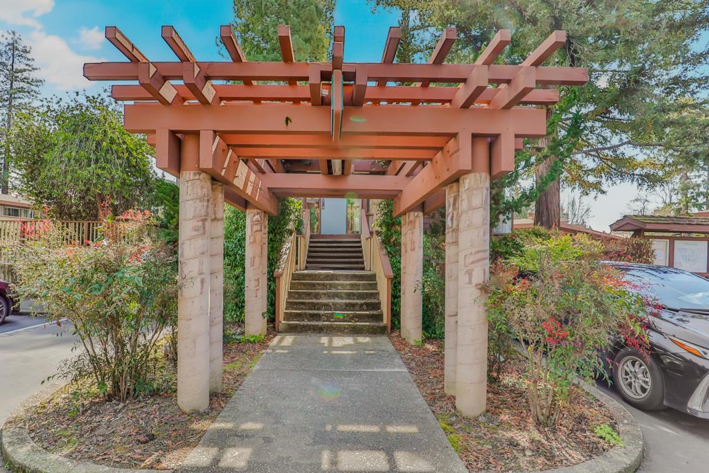 500 West Middlefield Road, Unit 63 Mountain View, CA 94043 - Photo 3 of 55 Gallery Image 3