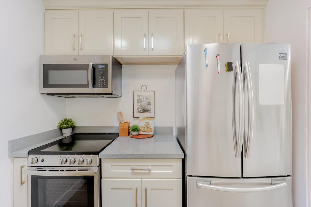 500 West Middlefield Road, Unit 63 Mountain View, CA 94043 - Photo 32 of 55 Gallery Image 32