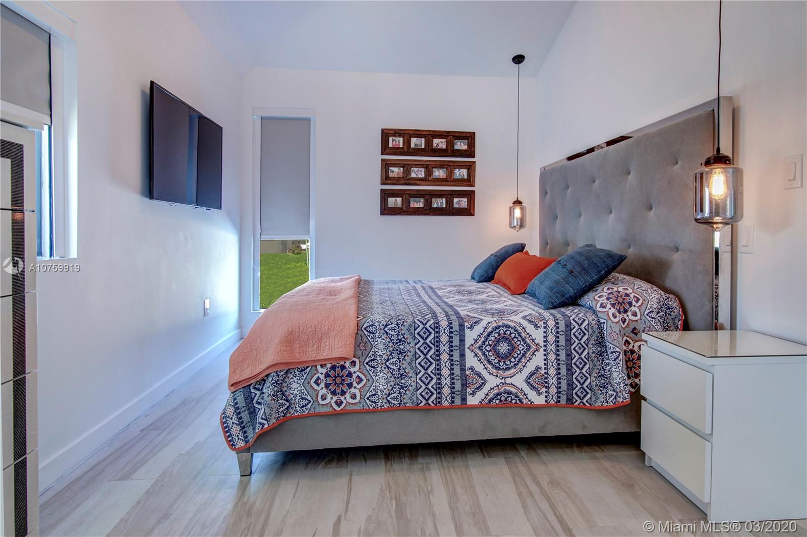 8834 Abbott Avenue Surfside, FL 33154 - Photo 15 of 34