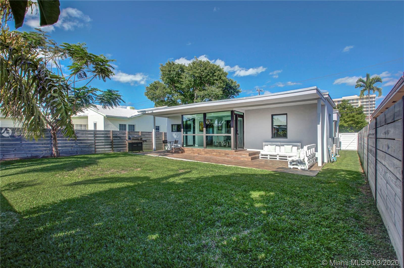 8834 Abbott Avenue Surfside, FL 33154 - Photo 4 of 34