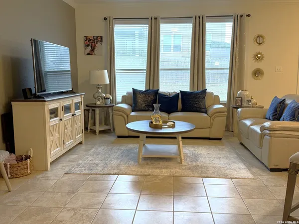 $2,300 | 524 Landmark Gate, Cibolo, TX 78108