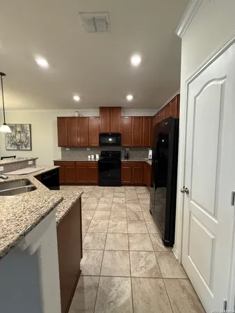 $2,300 | 524 Landmark Gate, Cibolo, TX 78108