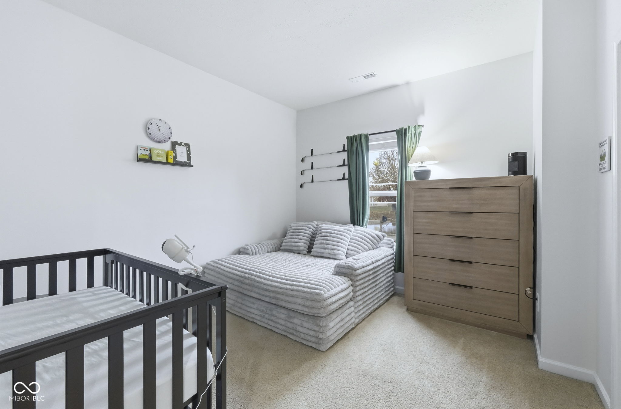 2327 Creston Meadows Greenfield, IN 46140 - Photo 5 of 38