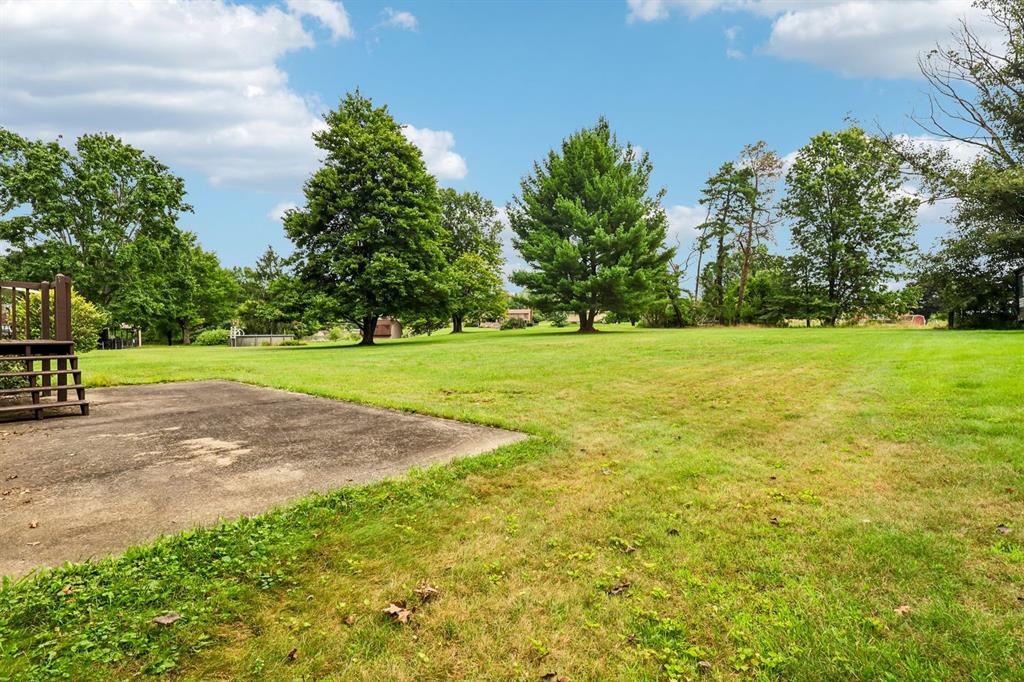 7 Rolling Road Cranberry Township, PA 16066 - Photo 37 of 39 Gallery Image 37