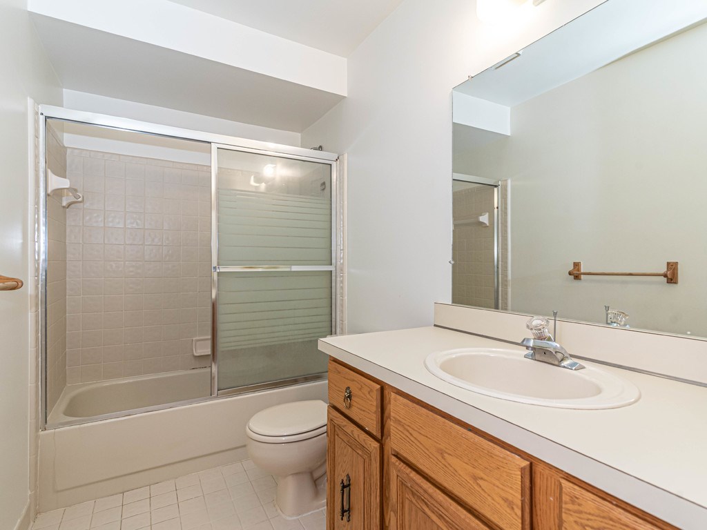 1004 Bembridge Drive Rochester Hills, MI 48307 - Photo 41 of 47