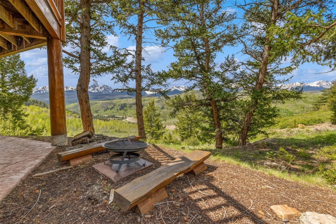 2244 Johnson Road Silverthorne, CO 80498 - Photo 18 of 45 a view of a backyard with sitting area