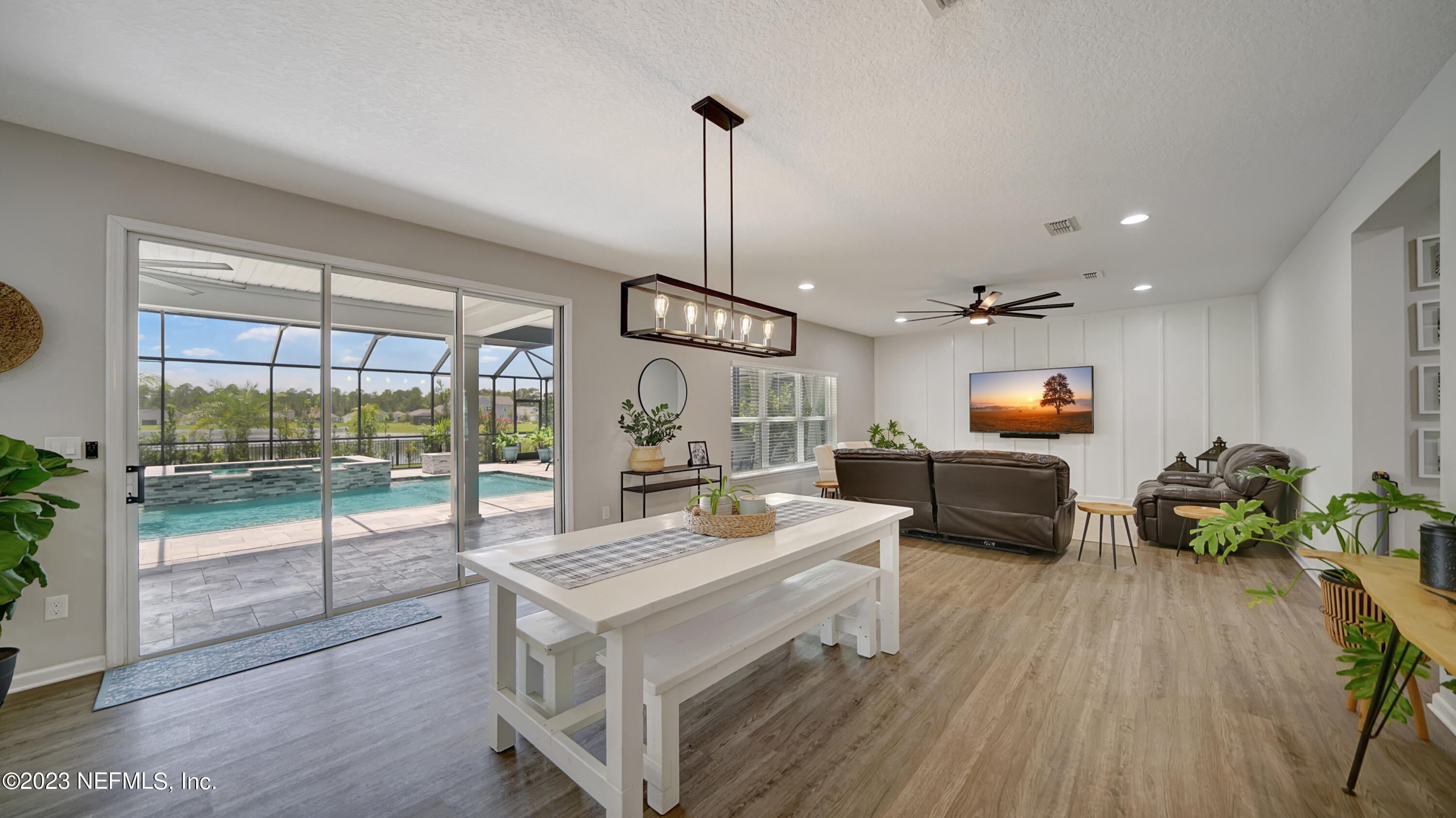 263 Cloverbank-16