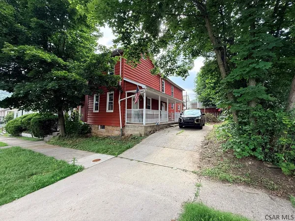 $42,500 | 560 Highland Avenue, Johnstown, PA 15902