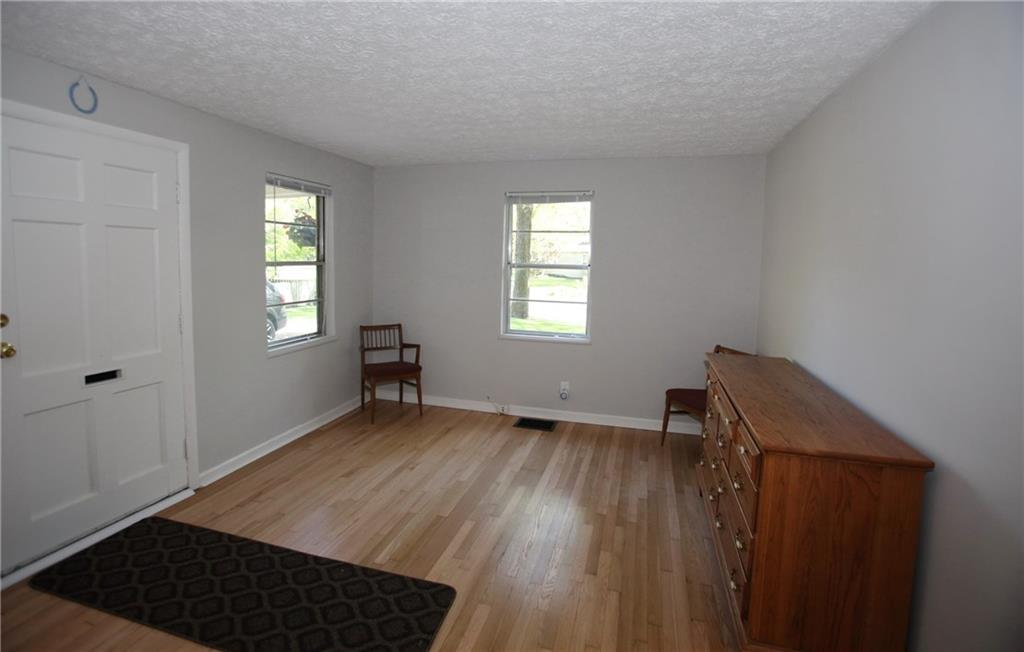 1236 Rowin Road Indianapolis, IN 46220 - Photo 10 of 36 Gallery Image 10