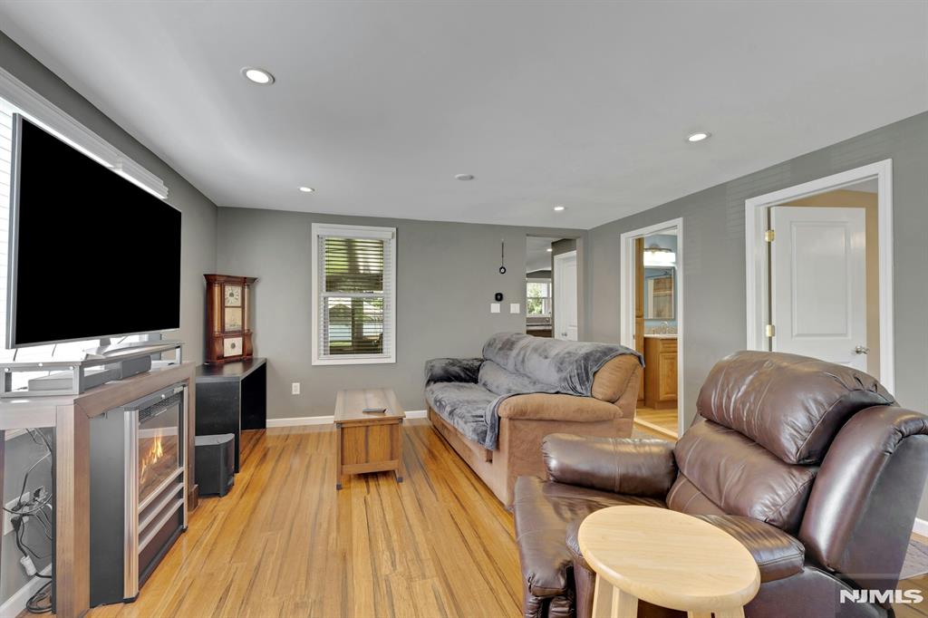 106 Steinmetz Road Hillsborough, NJ 08844 - Photo 2 of 30