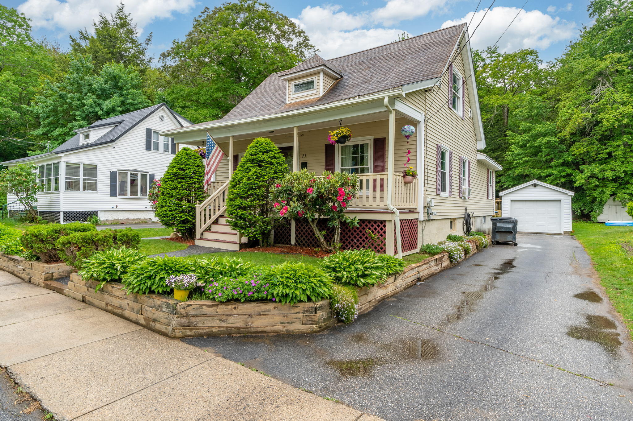 25 Howard Street Springvale, ME 04083 - Photo 3 of 34 25Howard-13