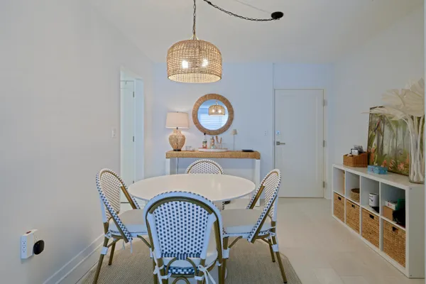 $8,000 | 170 North Ocean Boulevard, Unit 511, Palm Beach, FL 33480