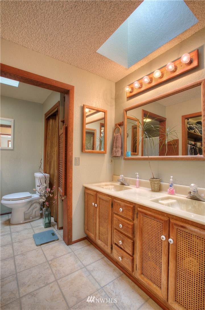 11915 Southeast 167th Street Renton, WA 98058 - Photo 22 of 25 Gallery Image 22