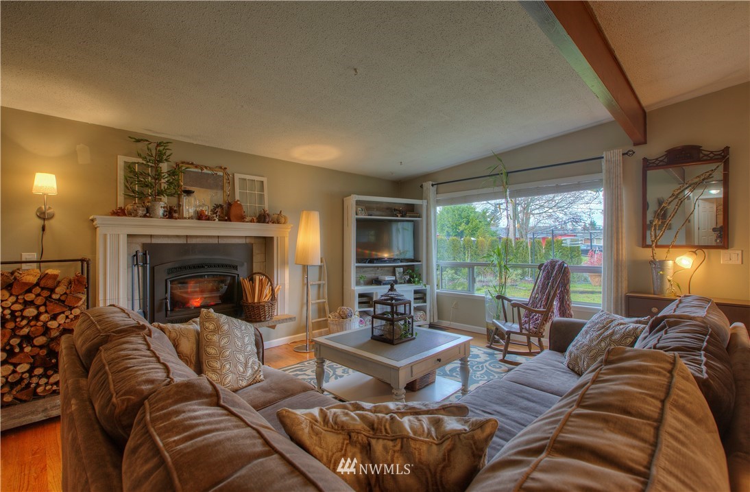 11915 Southeast 167th Street Renton, WA 98058 - Photo 10 of 25 Gallery Image 10