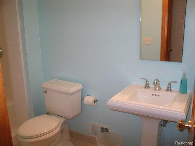 6931 Crandall Road Howell, MI 48855 - Photo 12 of 22