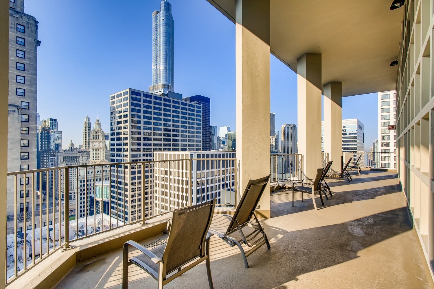 535 North Michigan Avenue, Unit 2505 Chicago, IL 60611 - Photo 12 of 14 a view of balcony with chairs