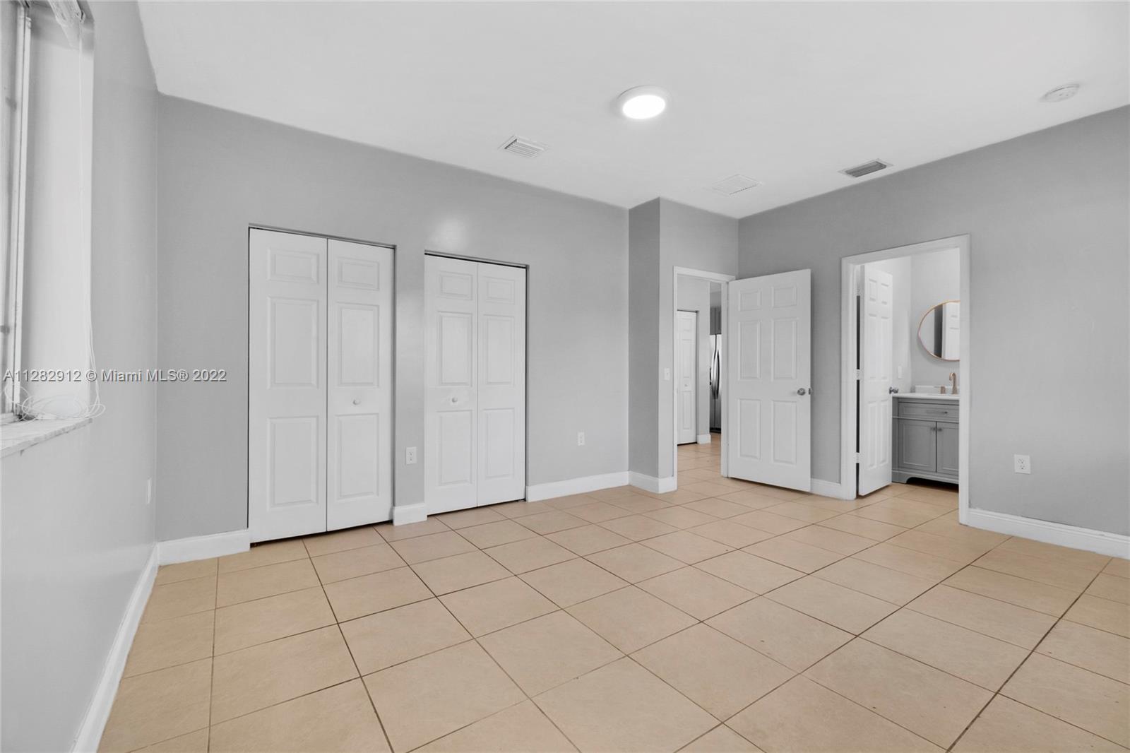 Gladeview Miami, FL 33147 - Photo 18 of 31