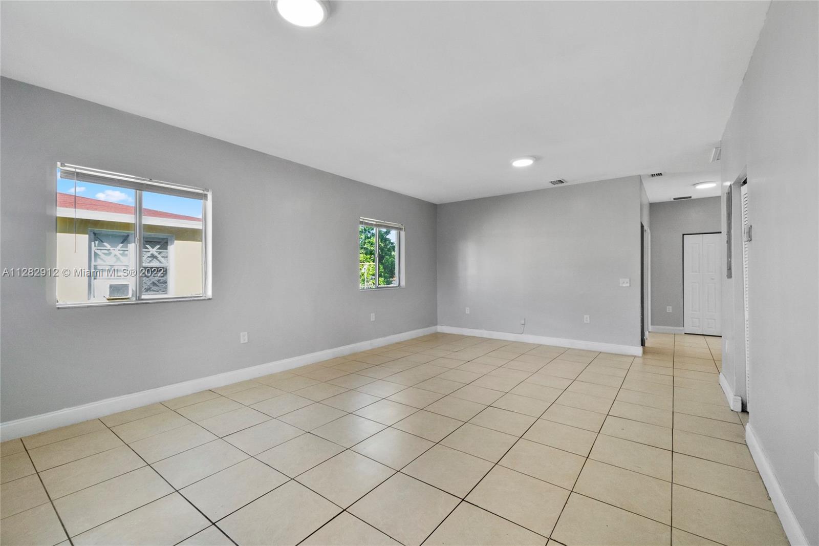 Gladeview Miami, FL 33147 - Photo 25 of 31 a view of an empty room and window