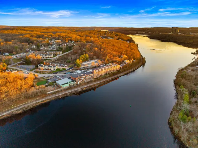 $399,000 | 19 Thermos Avenue, Unit 7, Norwich, CT 06360