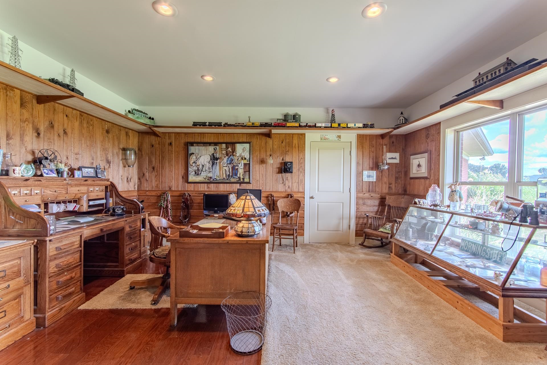 2690 Fellowship Road Sardis, TN 38371 - Photo 32 of 40 a work room with furniture and a large window