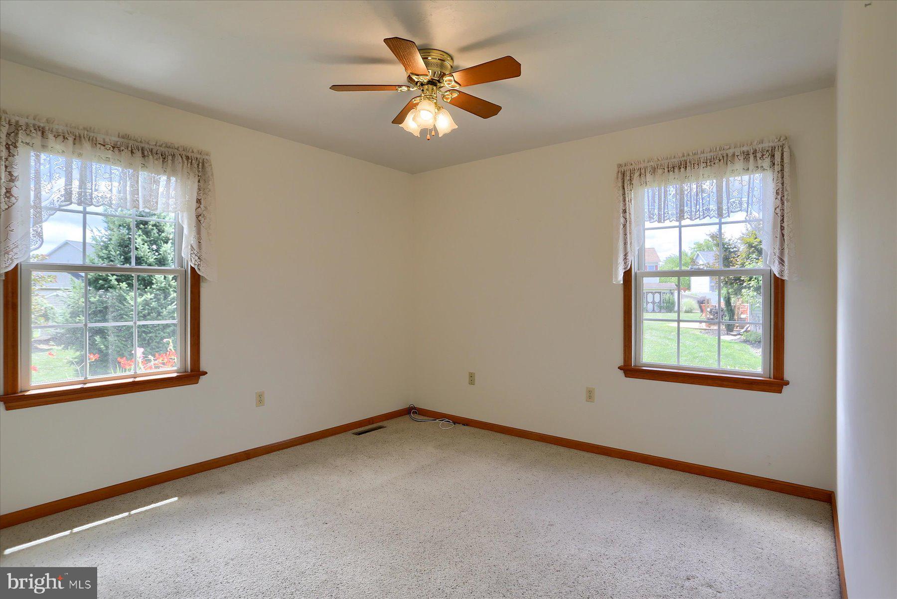 121 Ormiston Drive Middletown, PA 17057 - Photo 31 of 41