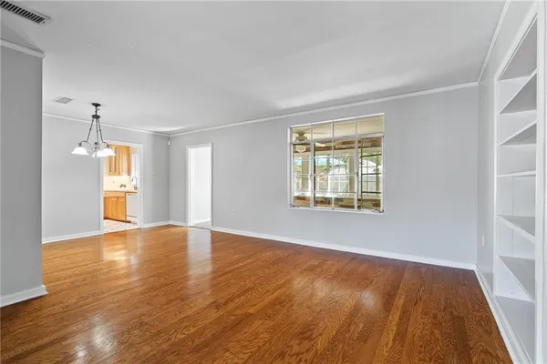 $3,000 | 482 Stanford Avenue, Baton Rouge, LA 70808