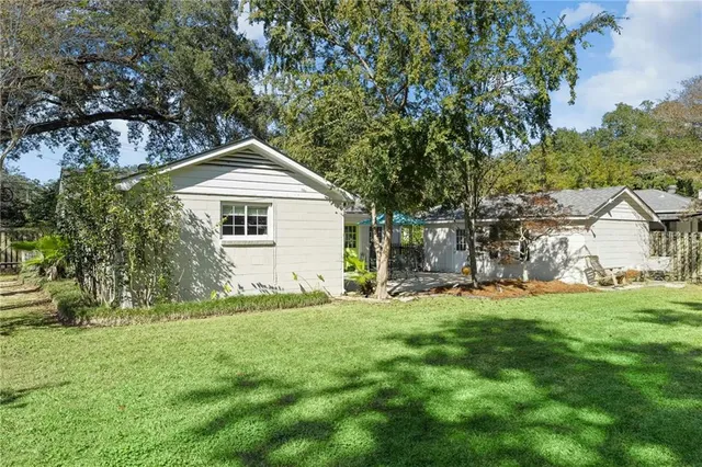 $3,200 | 482 Stanford Avenue, Baton Rouge, LA 70808
