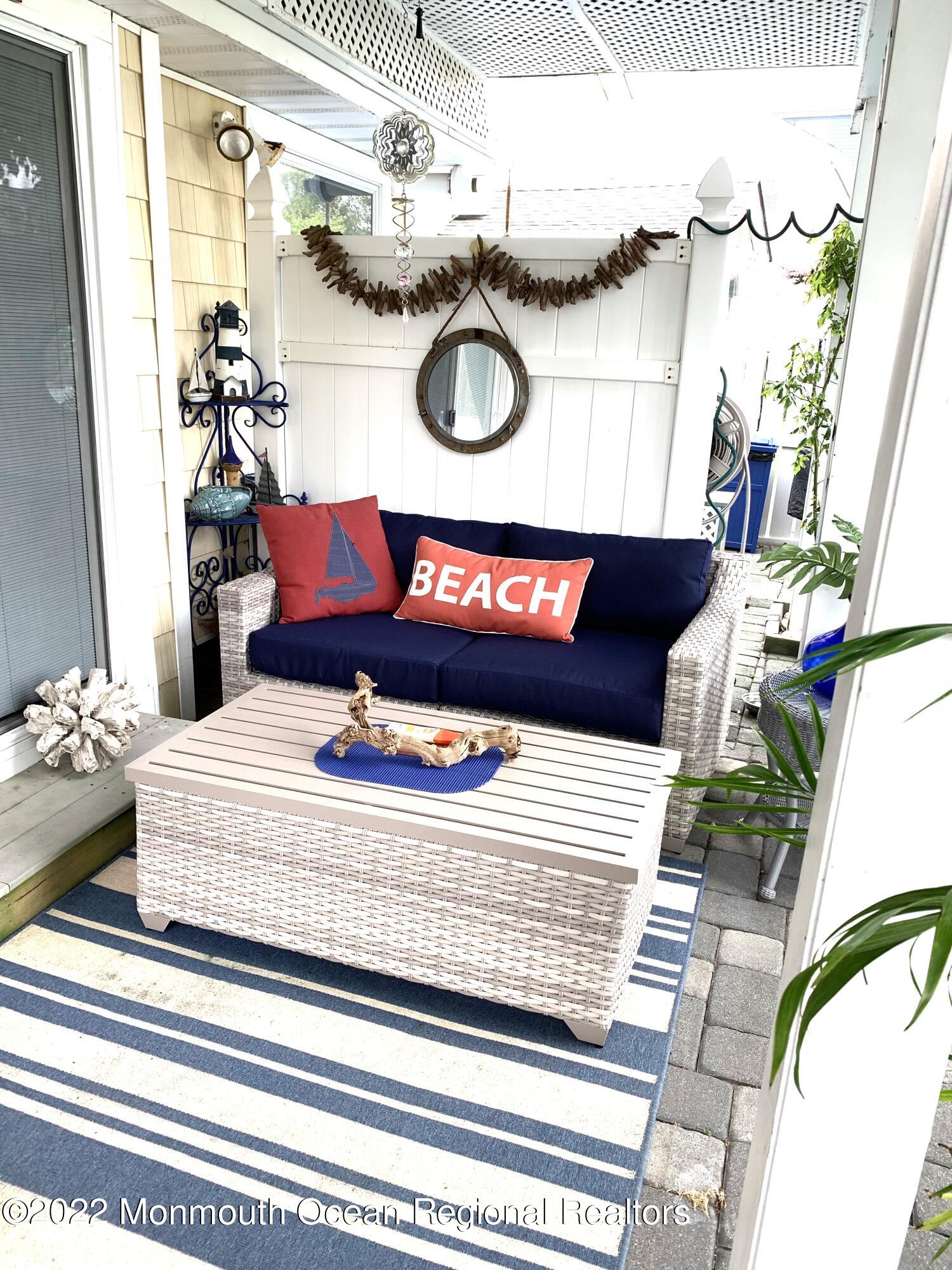 14 Cook Street, Unit DOWNSTAIRS Monmouth Beach, NJ 07750 - Photo 25 of 33 a view of a entryway